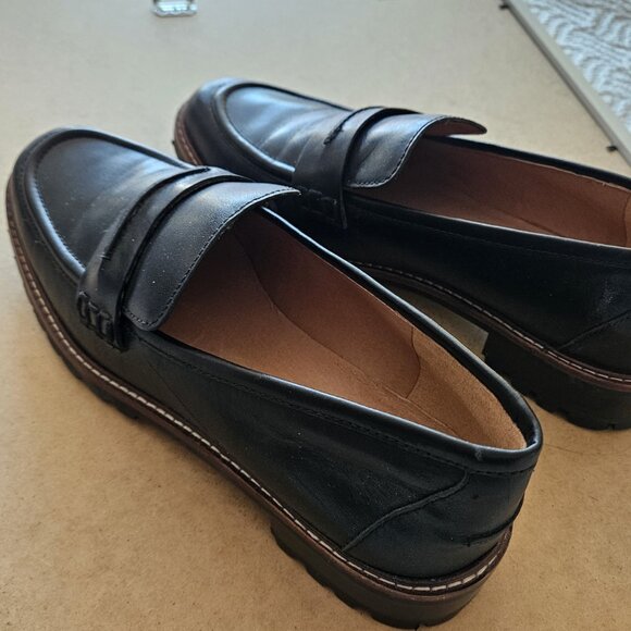 Madewell - The Corinne Lugsole Loafer - Picture 2 of 5
